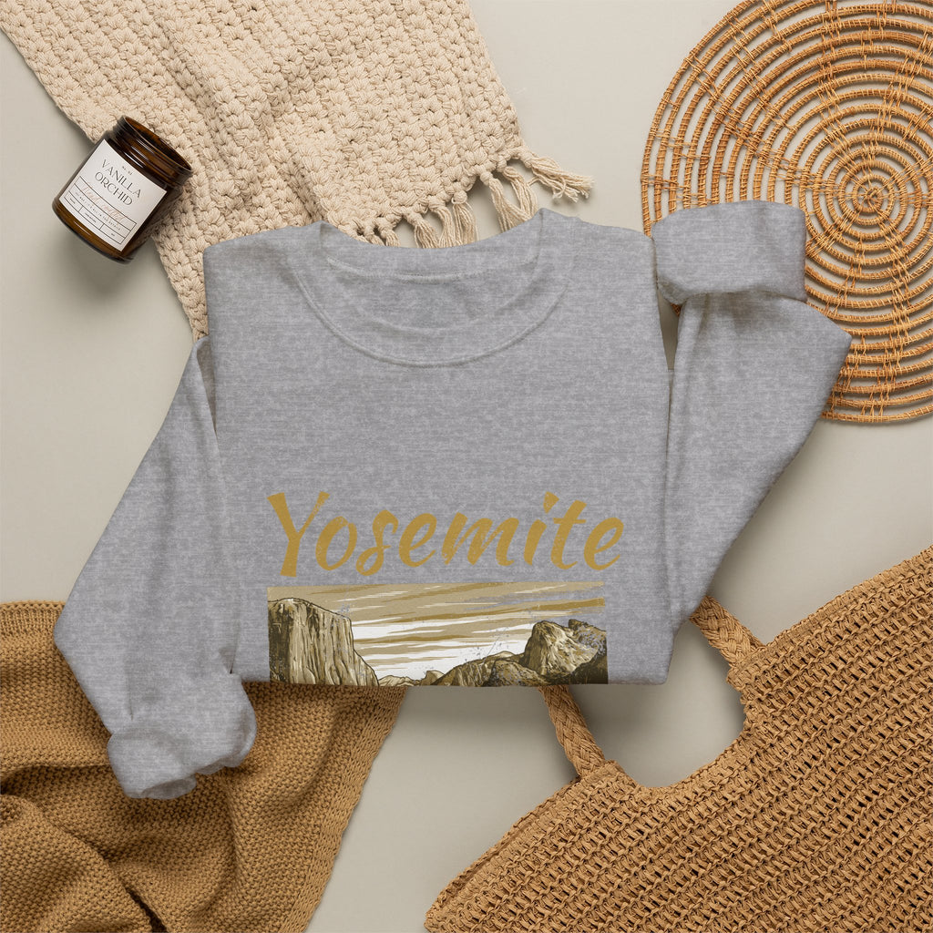 Yosemite Valley Est 1890 Granite Cliffs Engraving Crewneck Sweatshirt