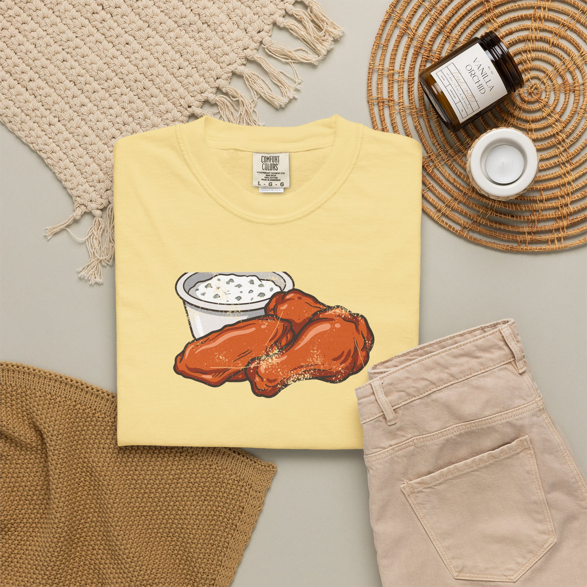Buffalo Wings Blue Cheese Retro Food Illustration T-Shirt