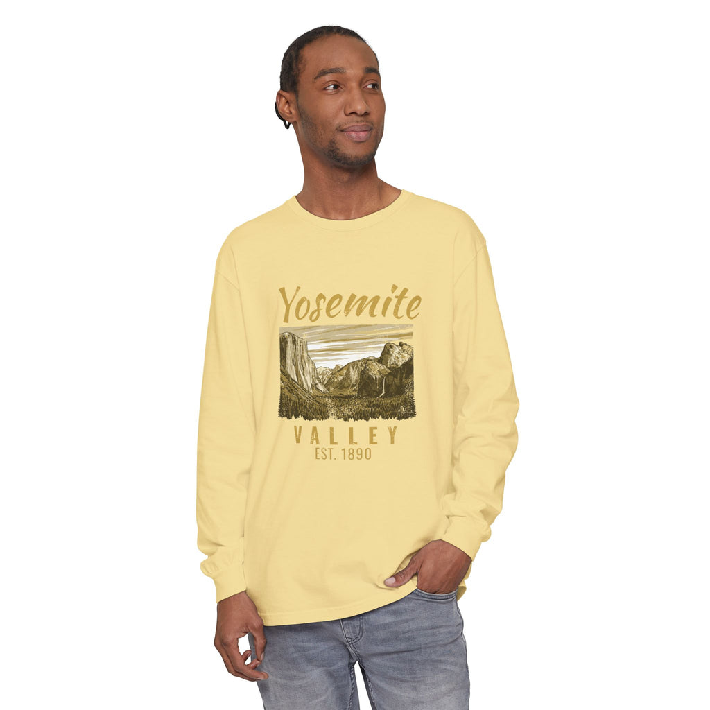 Yosemite Valley Est 1890 Granite Cliffs Engraving Long Sleeve Tee