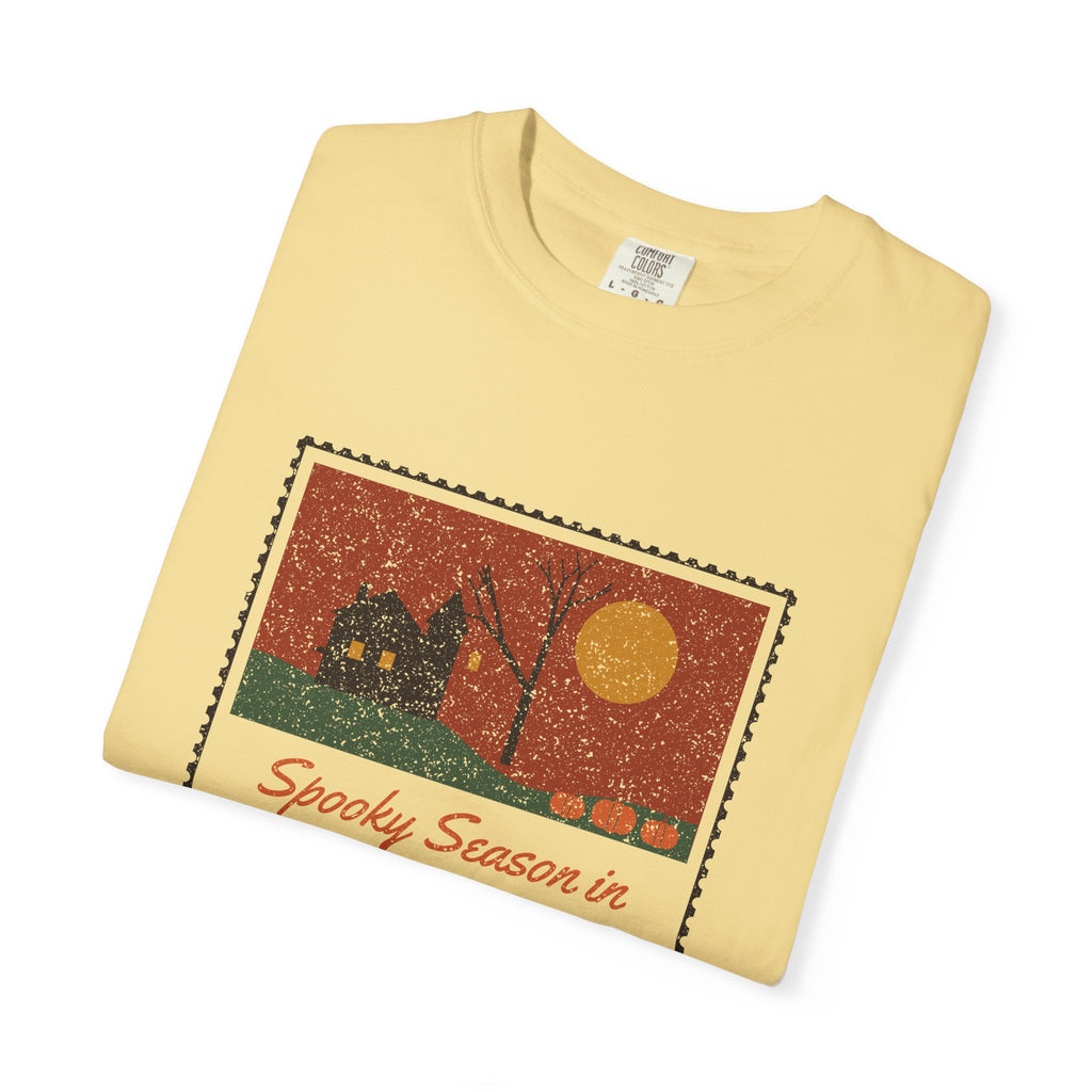 Spooky Season in Maine Haunted Postcard T-Shirt