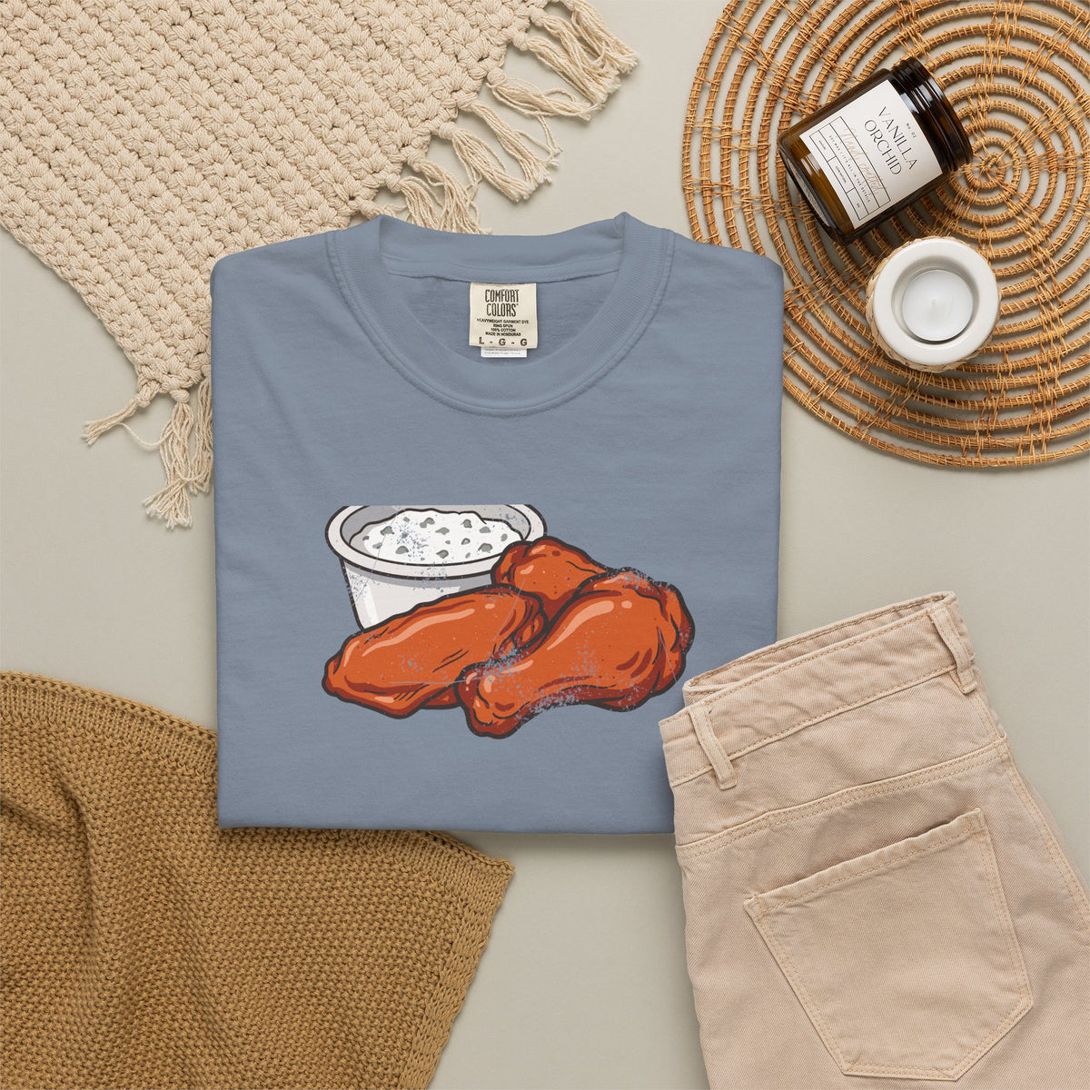 Buffalo Wings Blue Cheese Retro Food Illustration T-Shirt