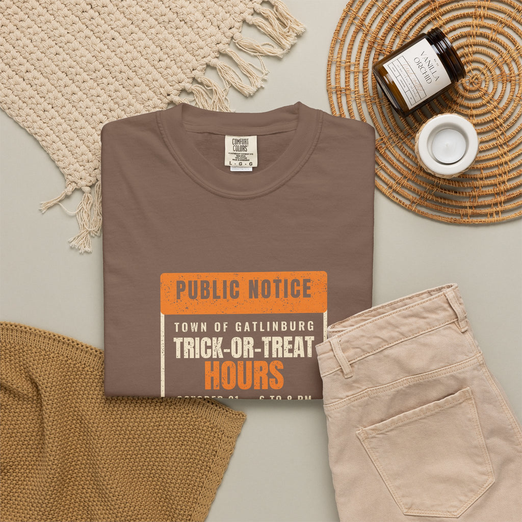 Gatlinburg Tennessee Trick-or-Treat Hours Notice T-Shirt
