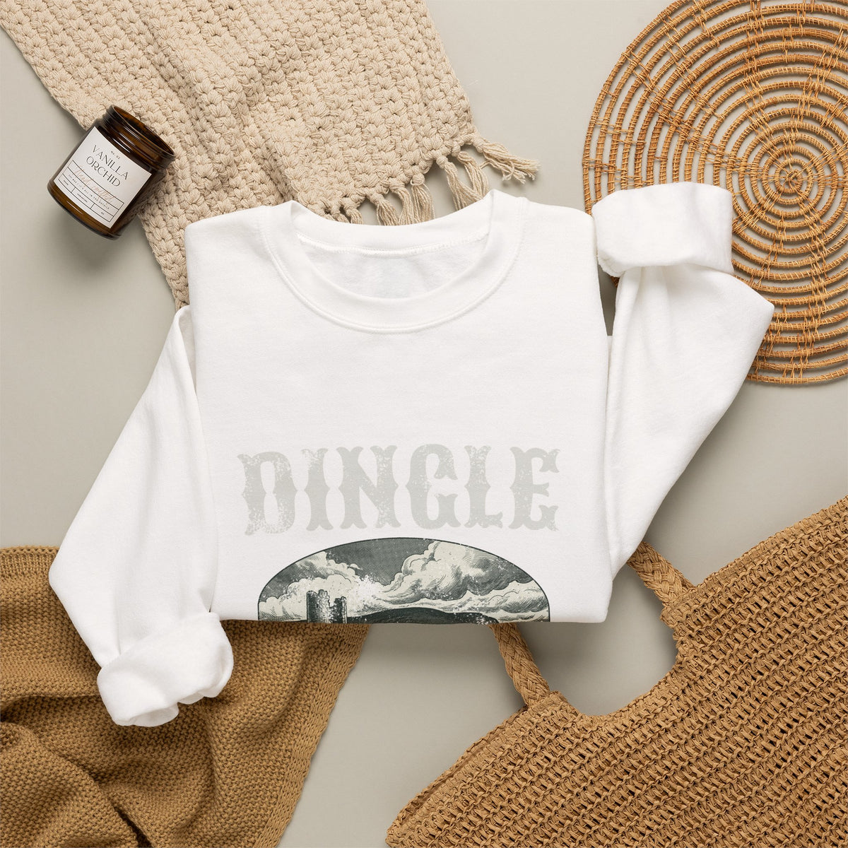 Dingle Ireland Est 1585 Vintage Mountain Landscape Crewneck Sweatshirt