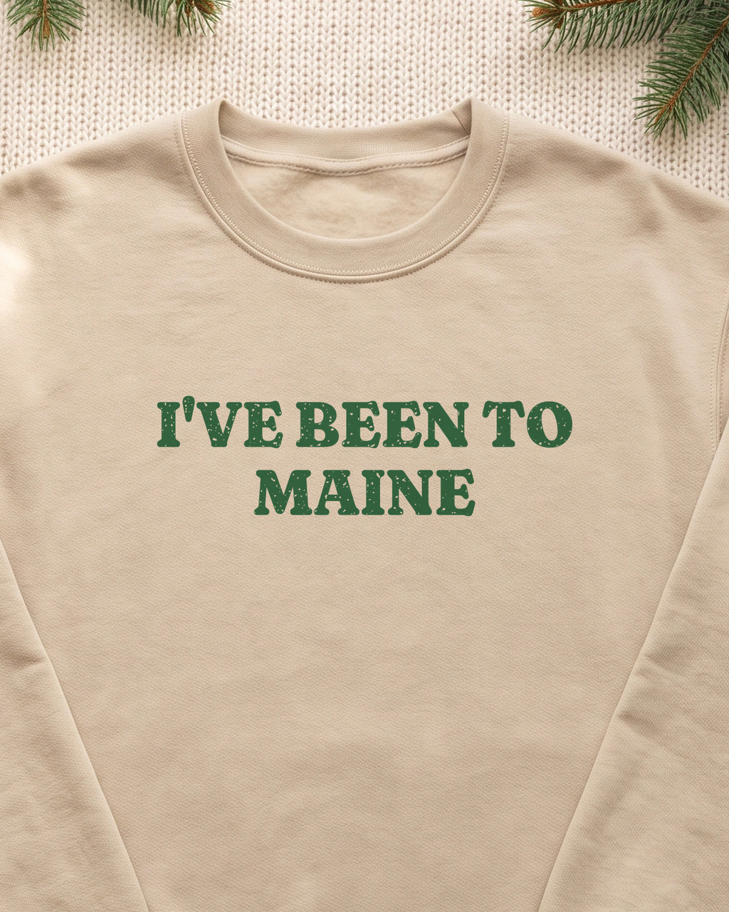 I've Been to Maine Vintage Travel Souvenir Crewneck Sweatshirt (close-up)