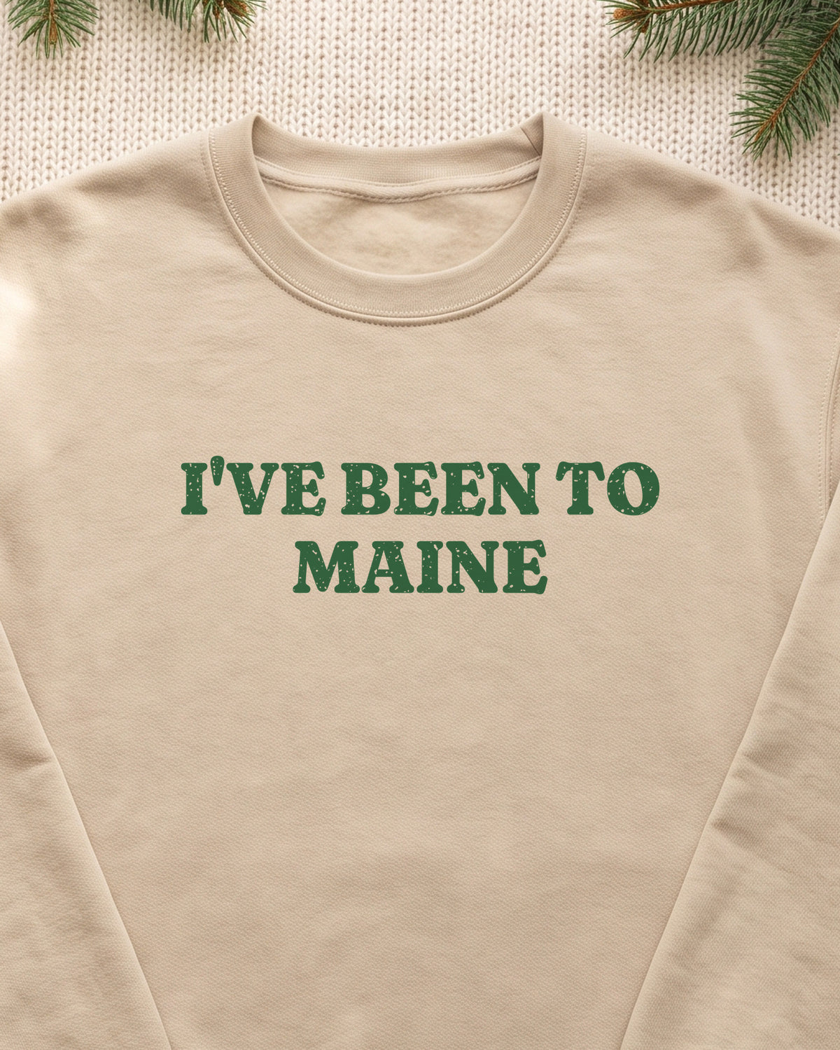 I've Been to Maine Vintage Travel Souvenir Crewneck Sweatshirt (close-up)