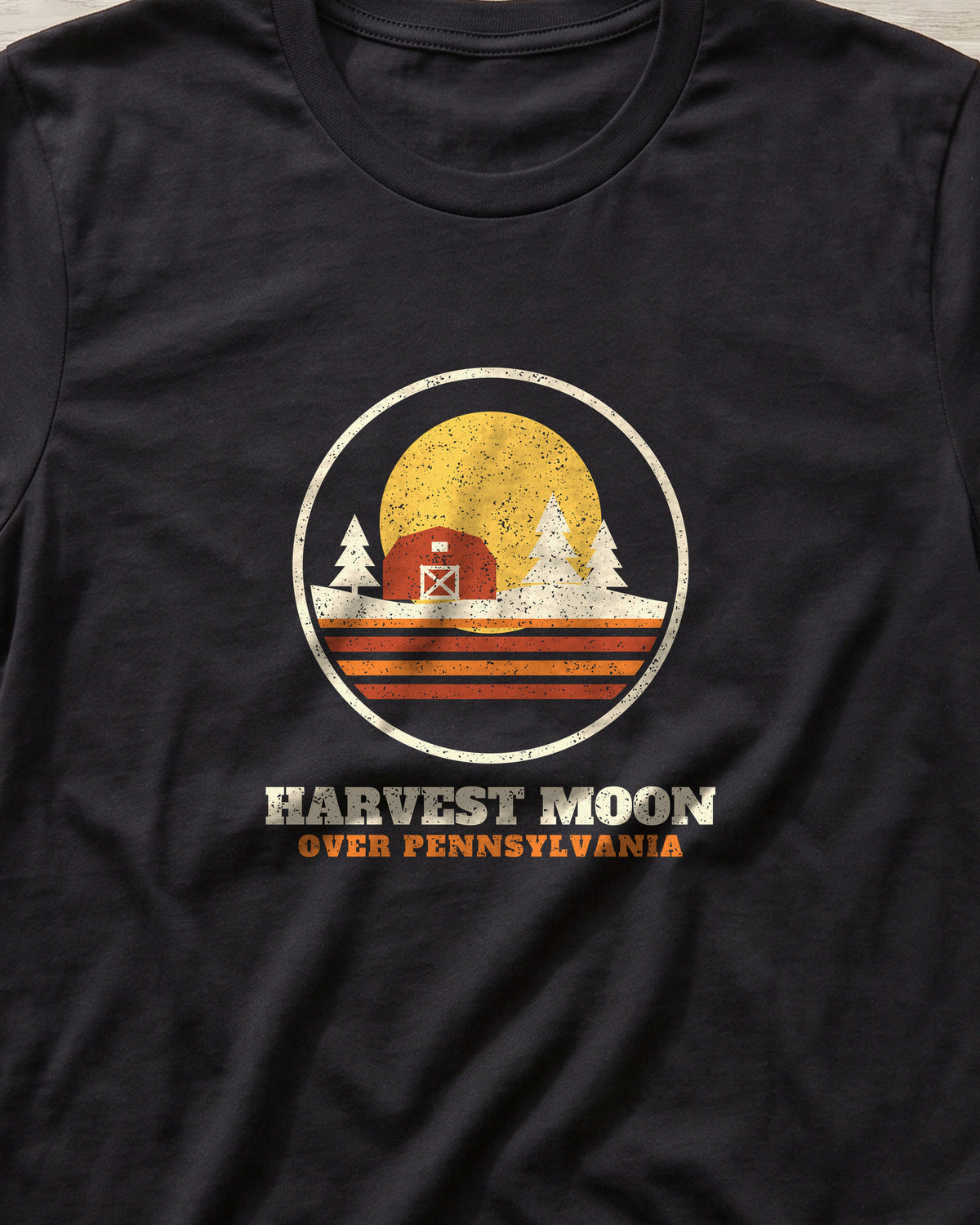 Harvest Moon Over Pennsylvania Retro Badge T-Shirt (close-up)