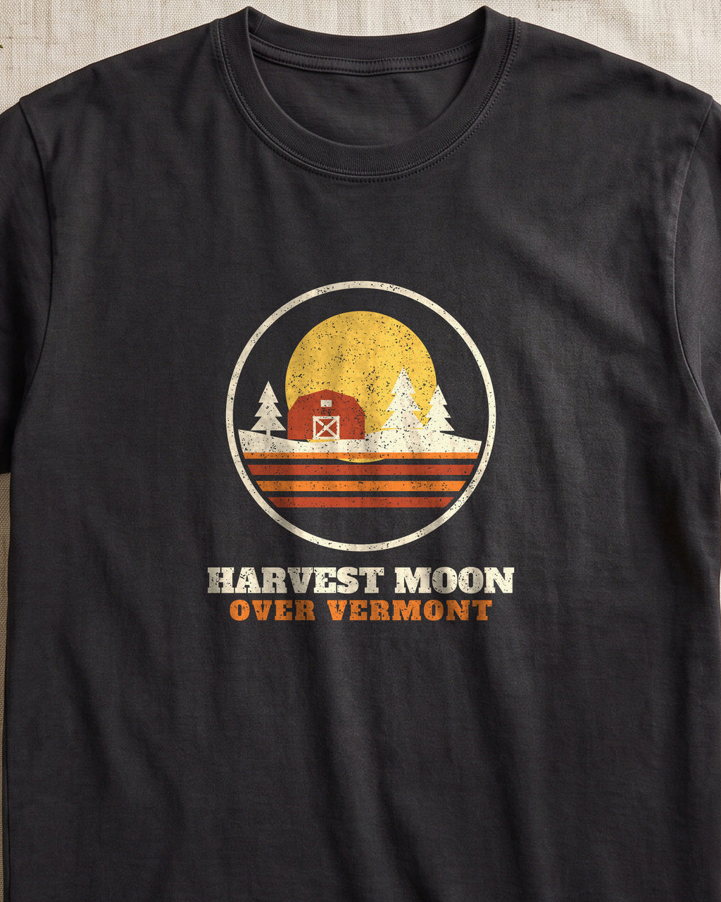 Harvest Moon Over Vermont Retro Badge T-Shirt (close-up)