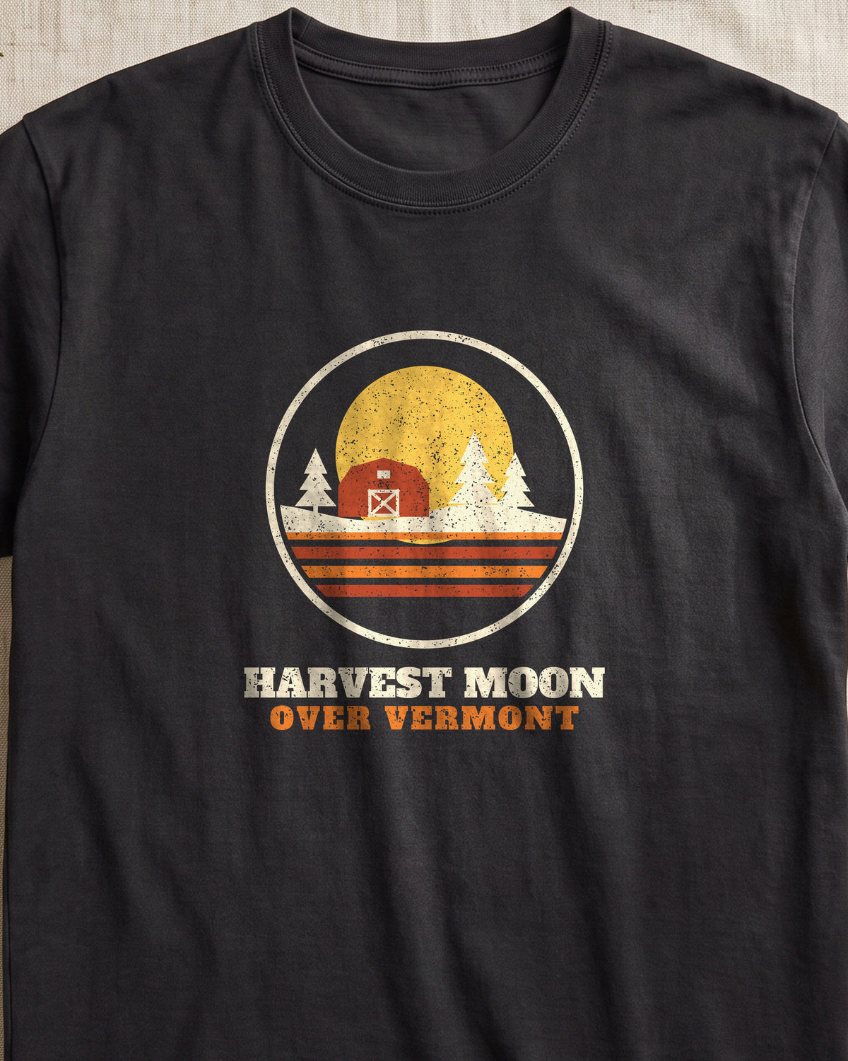 Harvest Moon Over Vermont Retro Badge T-Shirt (close-up)