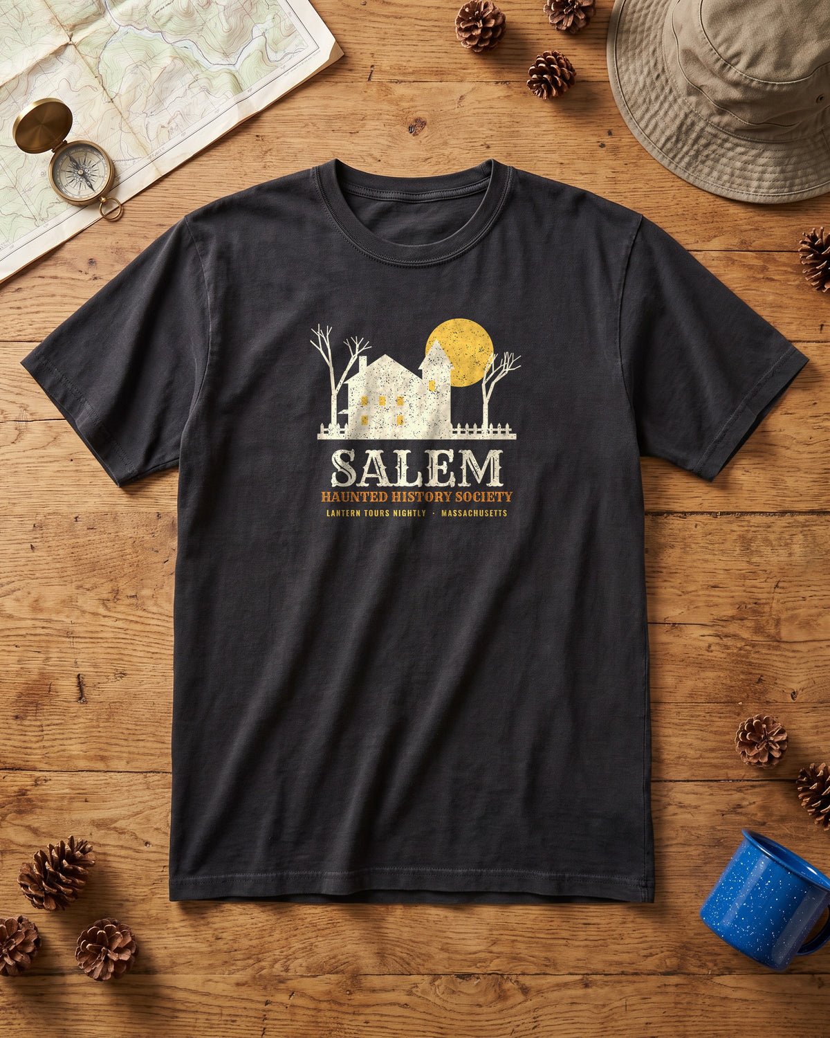 Salem Massachusetts Haunted History Society T-Shirt (photo)