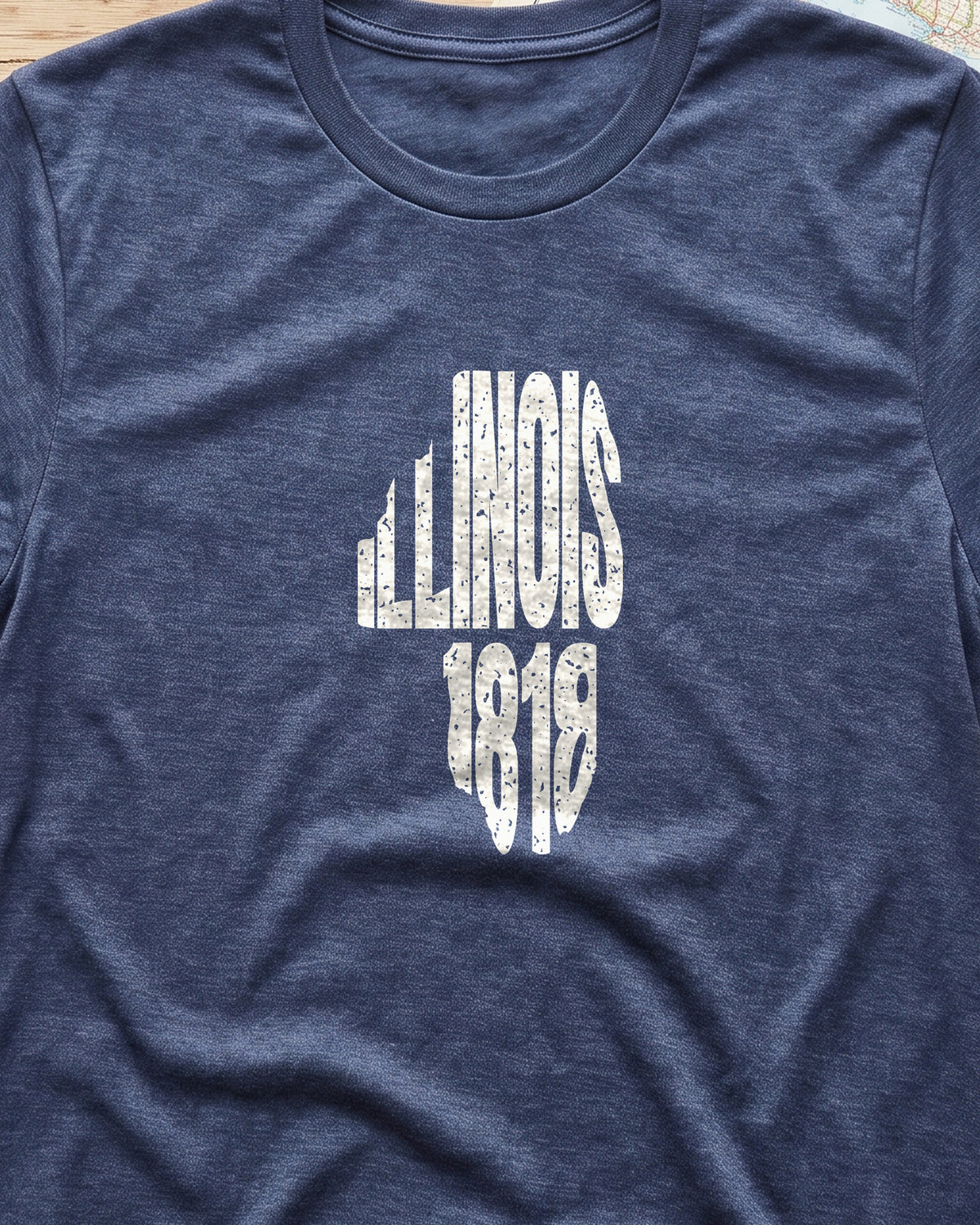 Illinois Vintage Letters Map T-Shirt (close-up)