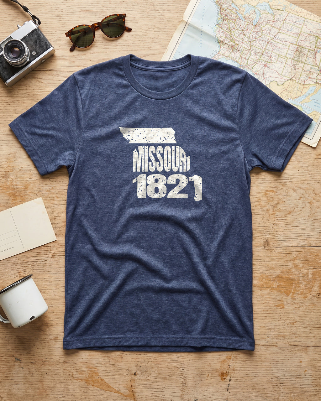 Missouri Vintage Letters Map T-Shirt (photo)