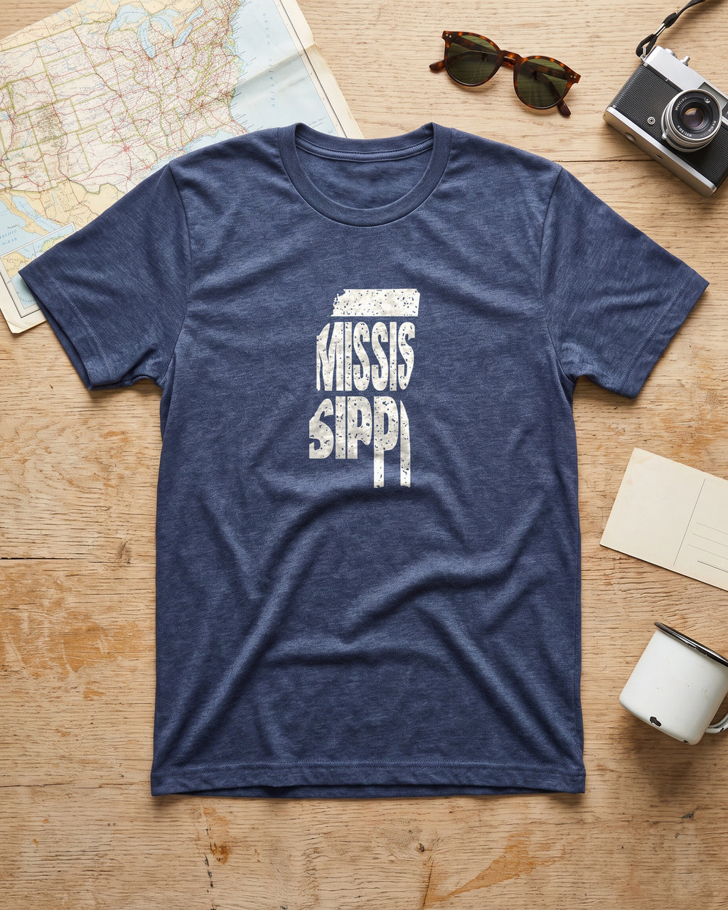 Mississippi Vintage Letters Map T-Shirt (photo)