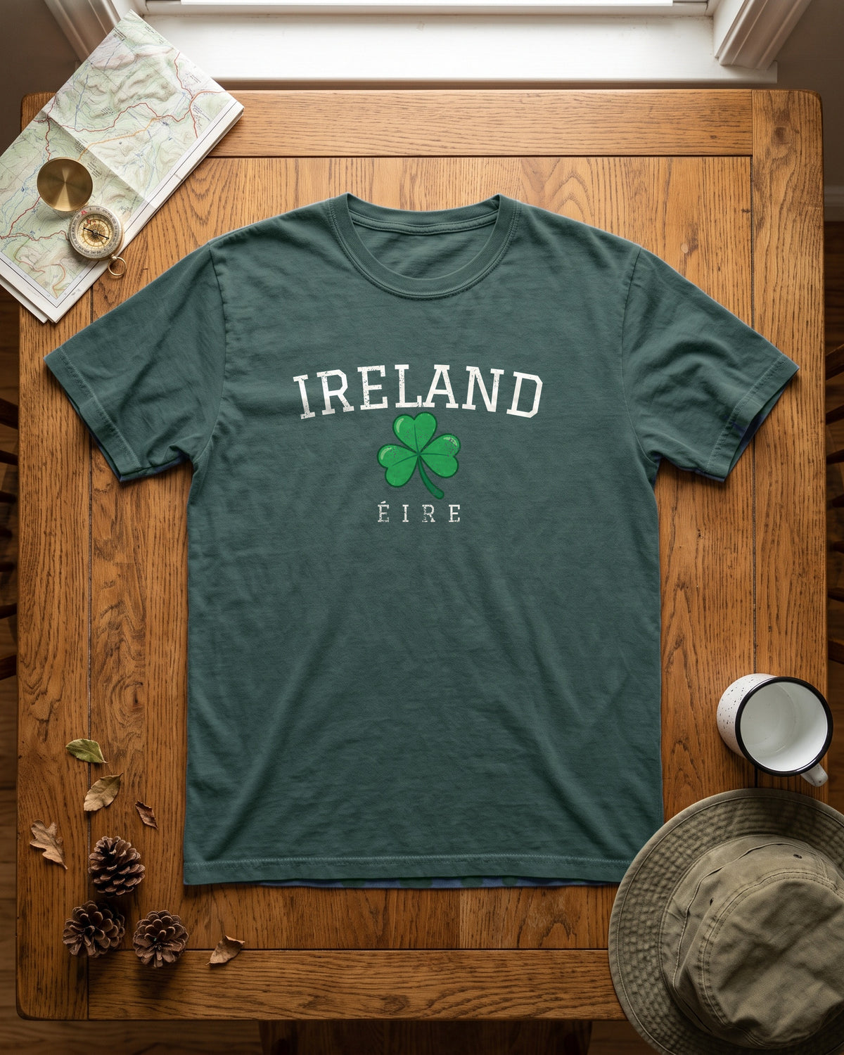 Ireland Éire Three Leaf Shamrock T-Shirt (photo)