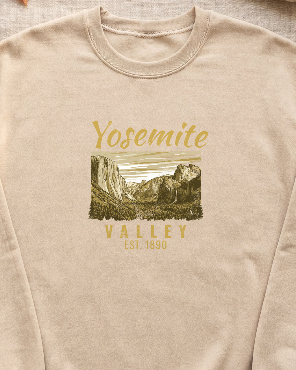 Yosemite Valley Est 1890 Granite Cliffs Engraving Crewneck Sweatshirt (close-up)